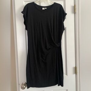 Gap, black short, dolman sleeve T shirt dress with side seam pleat detail. Large